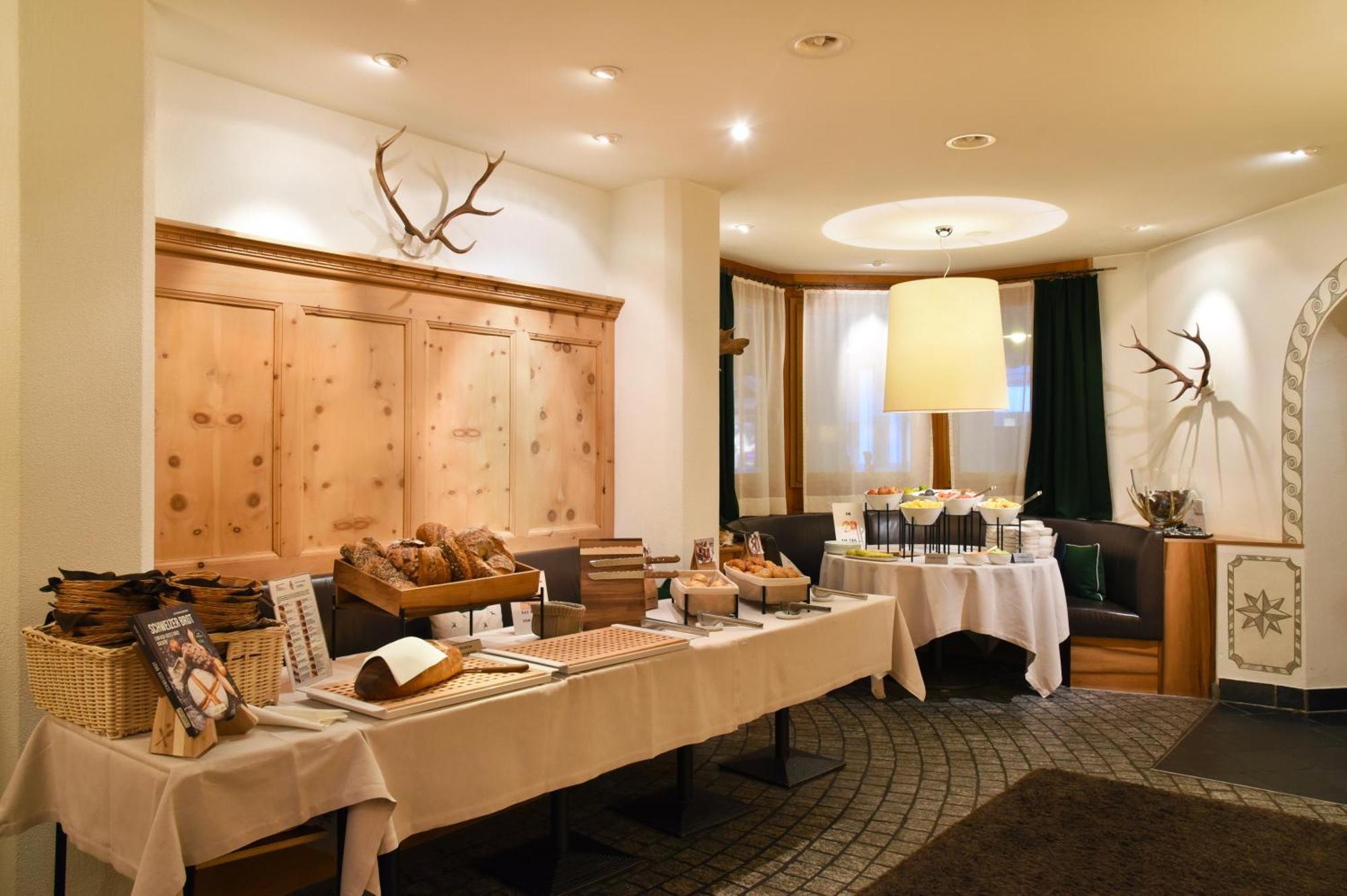 Hotel Schweizerhof Лензерхайде Екстериор снимка